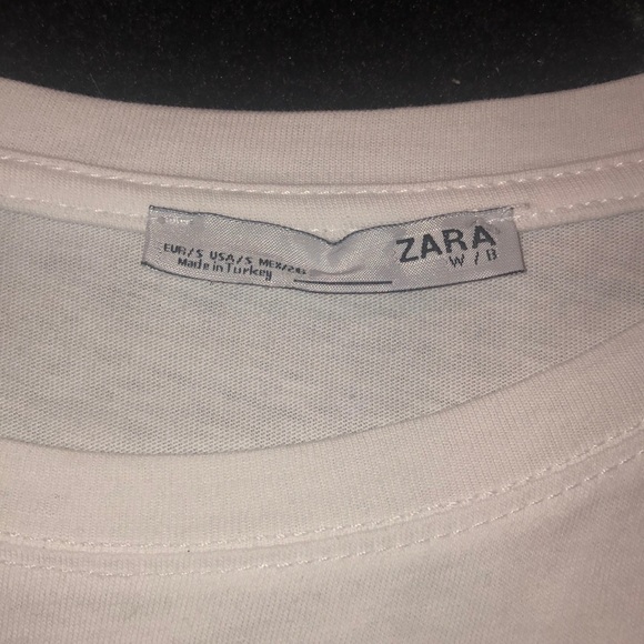 A white tee shirt with a plaid ruffle - Picture 3 of 3